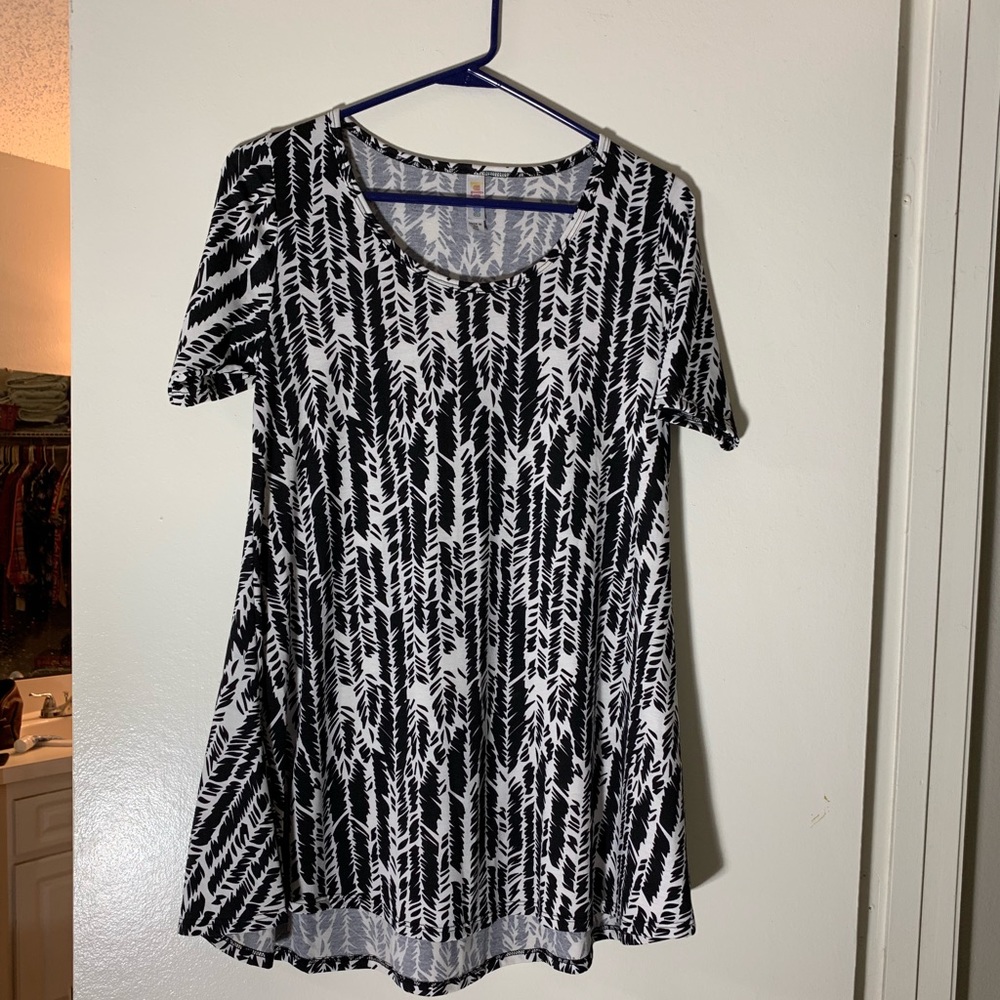LuLaRoe Perfect T